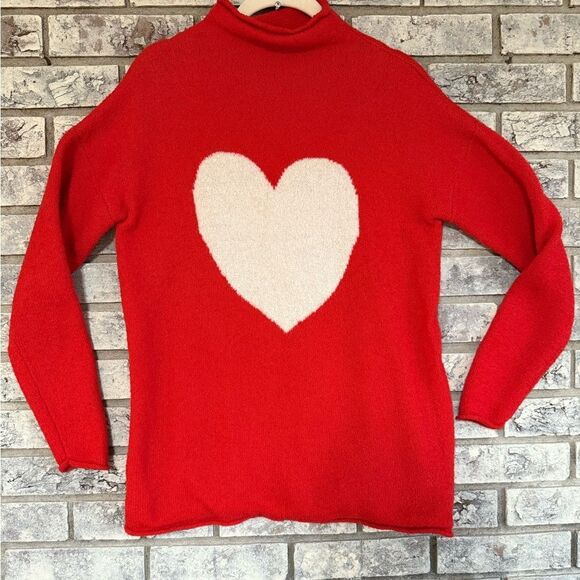 Cupcake and Cashmere Red heart Knit Sweater Soft Stretchy Women's Size S - Picture 1 of 9